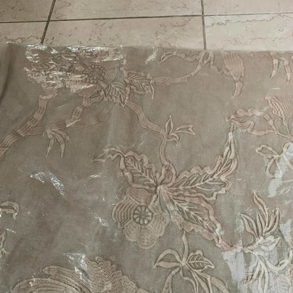 Pottery Barn Kelcie Pillow Cover Neutral 22 sq Embroidered Stonewash Birds Linen - Picture 12 of 15